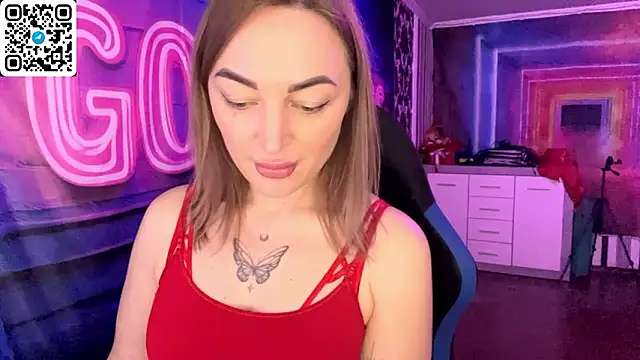 Snapshot of Vellora_ chatting on 03.30.26 Vellora online show from 03.30.26