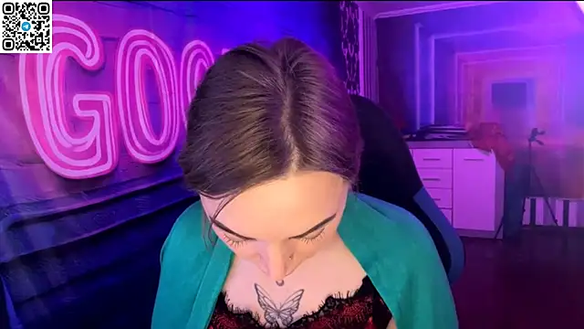 Snapshot of Vellora_ chatting on 04.03.26 Vellora online show from 04.03.26