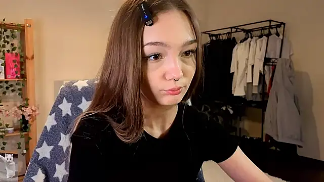 HoneyComfy online show from 04.03.26