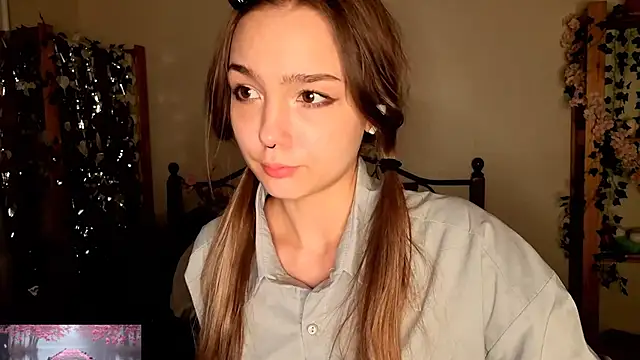 HoneyComfy online show from 06.03.26