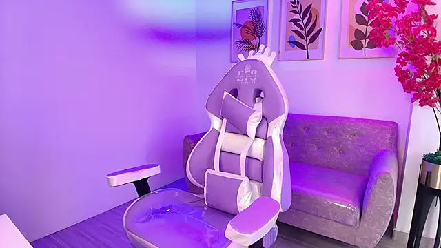 Maddie T18 online show from 02.09.26