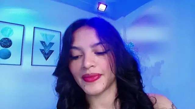 Maddie T18 online show from 05.04.26