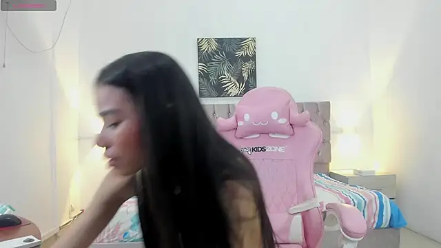 thaliaa smith1 online show from 04.01.26