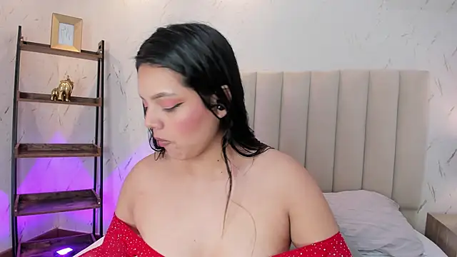 ViolettaRousee  online show from 04.28.26