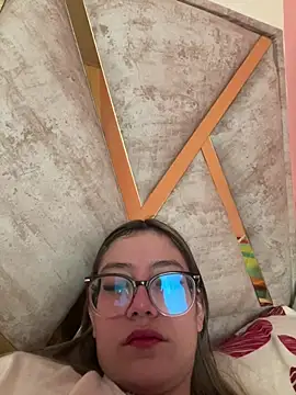 honey luminair online show from 02.03.26