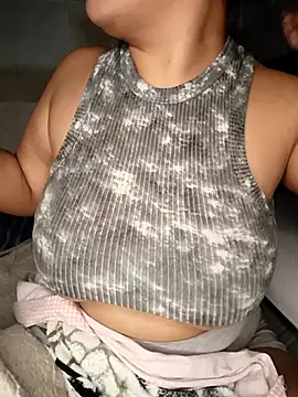 Snapshot of soylula884 chatting on 04.10.26 soylula884 online show from 04.10.26