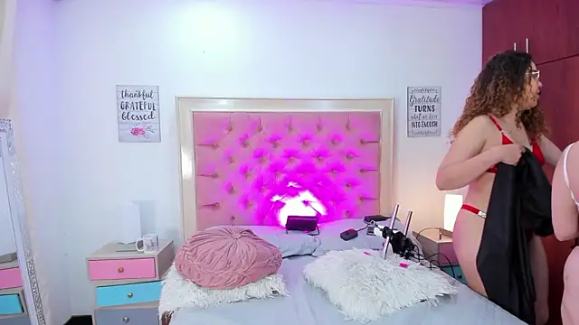 Snapshot of AmbarClarck chatting on 03.15.26 AmbarClarck online show from 03.15.26