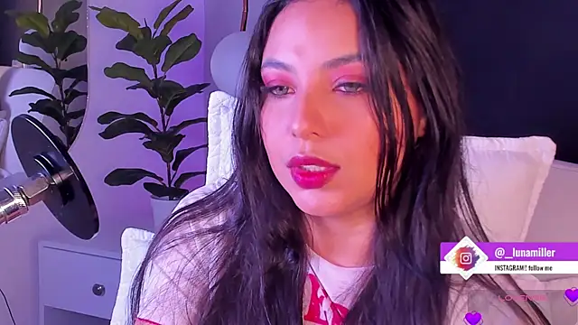 Snapshot of lunamiller_01 chatting on 07.23.26 lunamiller 01 online show from 07.23.26