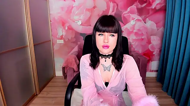 LuxSiren online show from 02.23.26