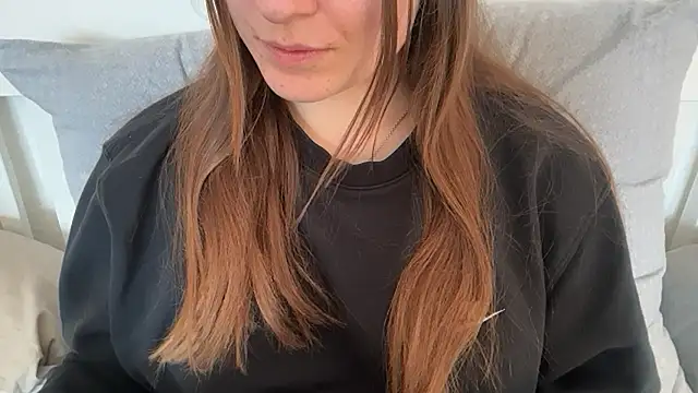 Lucyschickt online show from 05.15.26