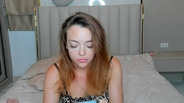 stellaa quenn online show from 03.03.26