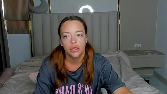 stellaa quenn online show from 04.19.26