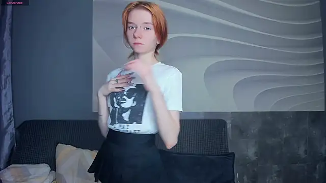 TarynPalek online show from 04.25.26