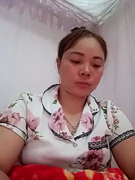 Snapshot of neyney110 chatting on 02.24.26 neyney110 online show from 02.24.26