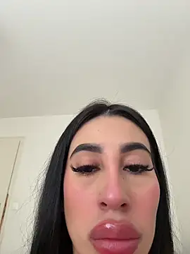 Snapshot of valentina252005 chatting on 02.16.26 valentina252005 online show from 02.16.26