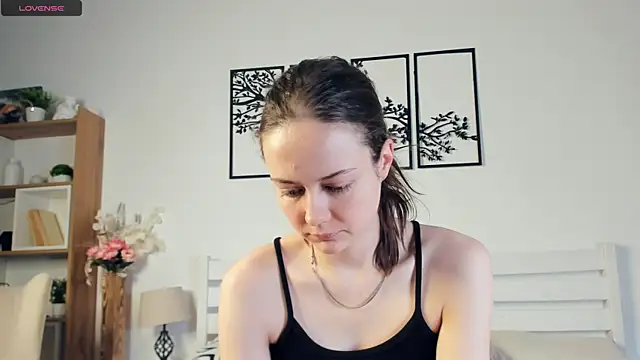 MalvinaTrafford online show from 04.23.26