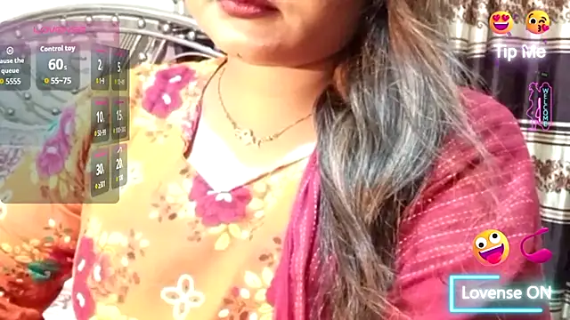 Snapshot of Nusrat_Faria chatting on 07.15.26 Nusrat Faria online show from 07.15.26