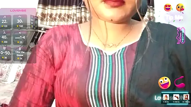 Snapshot of Nusrat_Faria chatting on 07.20.26 Nusrat Faria online show from 07.20.26