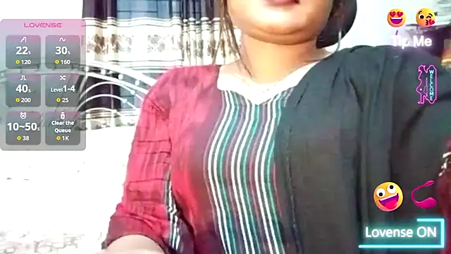 Snapshot of Nusrat_Faria chatting on 07.21.26 Nusrat Faria online show from 07.21.26