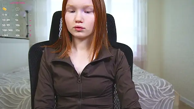 Snapshot of Nellie_baby chatting on 03.19.26 Nellie baby online show from 03.19.26