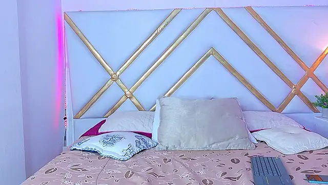 Britany Fox  online show from 03.05.26