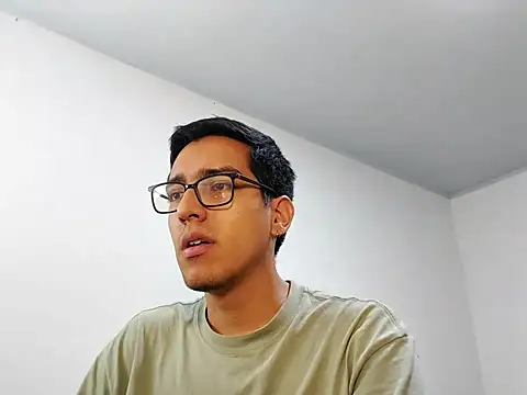 Snapshot of NickFin chatting on 03.26.26 NickFin online show from 03.26.26