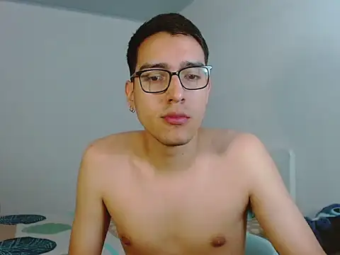 Snapshot of NickFin chatting on 04.12.26 NickFin online show from 04.12.26