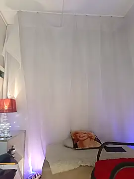 laurasofia45 online show from 04.29.26