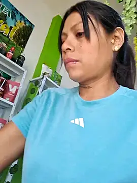 Snapshot of Tatianna_Loove_ chatting on 05.28.26 Tatianna Loove online show from 05.28.26