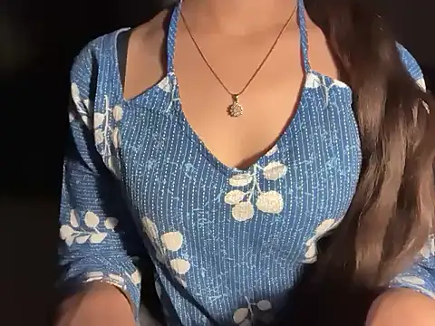 Snapshot of Simran_kaurr chatting on 04.04.26 Simran kaurr online show from 04.04.26