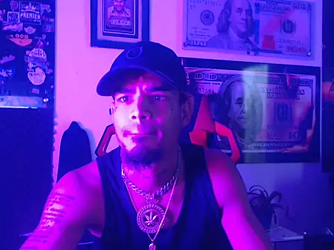 Snapshot of merka33 chatting on 02.10.26 merka33 online show from 02.10.26