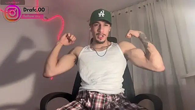 rafael stone11 online show from 05.05.26