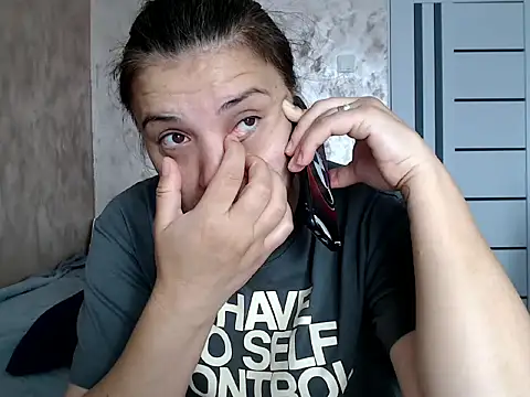 Snapshot of LorraGrey chatting on 05.08.26 LorraGrey online show from 05.08.26