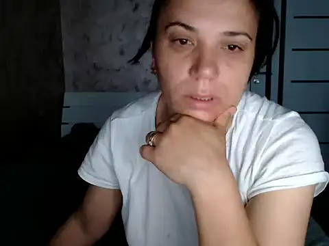 Snapshot of LorraGrey chatting on 05.09.26 LorraGrey online show from 05.09.26