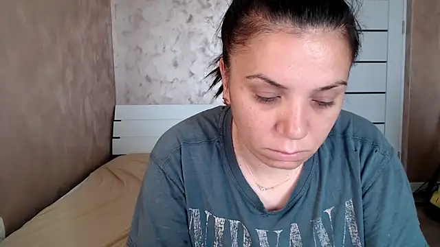 Snapshot of LorraGrey chatting on 06.17.26 LorraGrey online show from 06.17.26