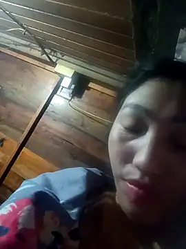 hot-luna- online show from 02.12.26