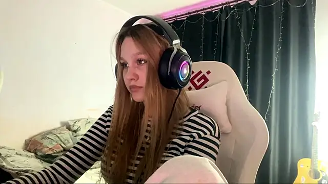 axin burnell online show from 05.02.26