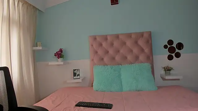 kendall hernandez online show from 03.16.26