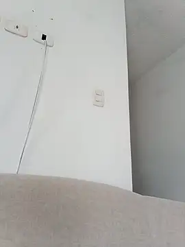 lyss muller online show from 04.23.26