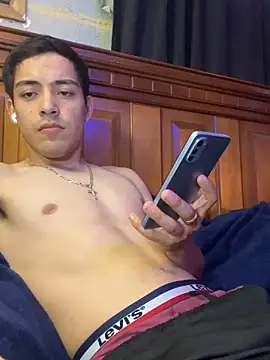 Tupapi696969q online show from 05.13.26