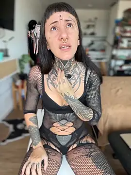 Snapshot of xsadtanas chatting on 02.27.26 xsadtanas online show from 02.27.26