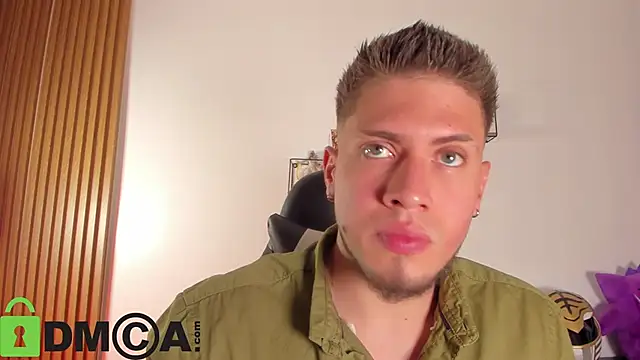 Snapshot of SebastianMaximoff_ chatting on 04.01.26 SebastianMaximoff online show from 04.01.26