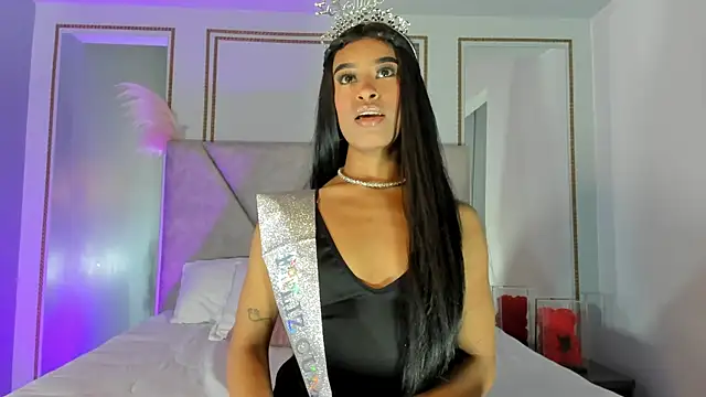 Snapshot of NiicoleLeroy chatting on 03.18.26 NiicoleLeroy online show from 03.18.26