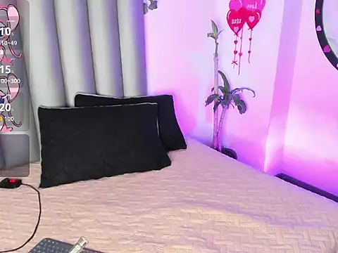 Snapshot of Miaa-Foxx chatting on 03.16.26 Miaa-Foxx online show from 03.16.26