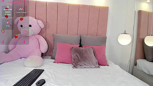 megan sofiaa  online show from 02.24.26