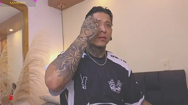 Snapshot of Mike_joness chatting on 02.02.26 Mike joness online show from 02.02.26