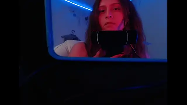 Lametaleralatina online show from 04.24.26