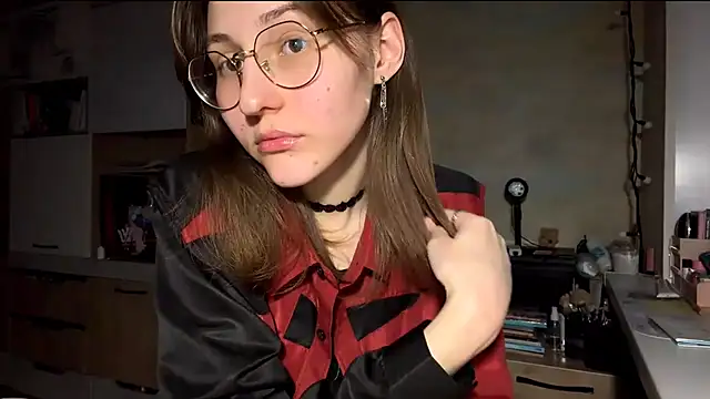 Snapshot of Miaaa_Moon chatting on 02.05.26 Miaaa Moon online show from 02.05.26