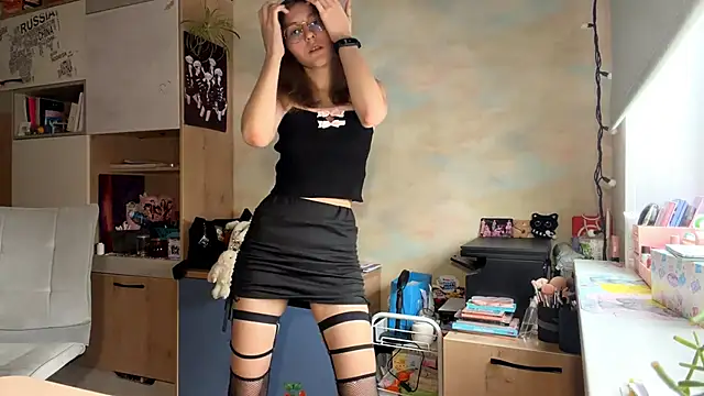 Snapshot of Miaaa_Moon chatting on 02.16.26 Miaaa Moon online show from 02.16.26