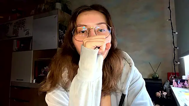 Snapshot of Miaaa_Moon chatting on 03.04.26 Miaaa Moon online show from 03.04.26